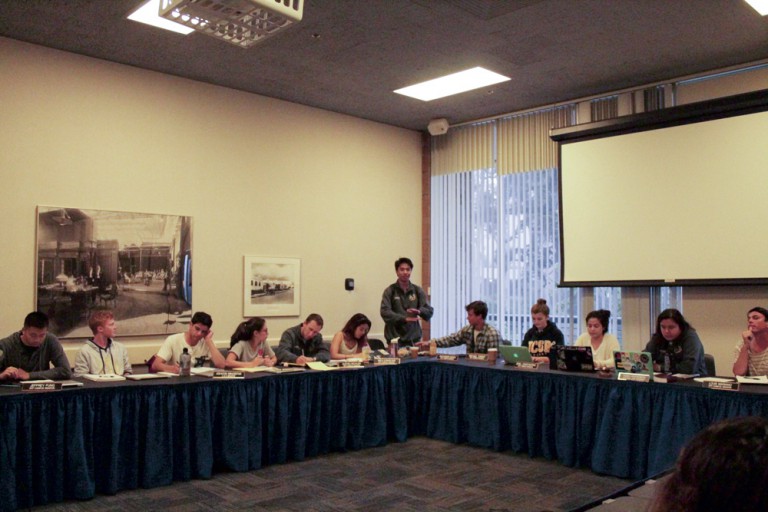 Concerned Students Flood Senate to Support STV