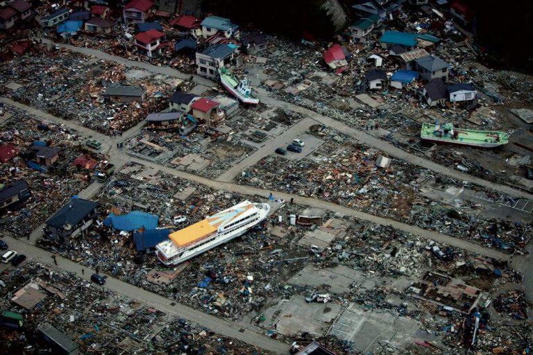 What Moons, Tides and Earthquakes Have in Common