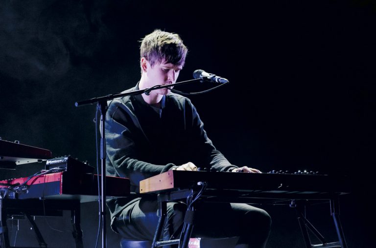 The Starry Sounds of James Blake Illuminate Downtown’s Arlington Theatre