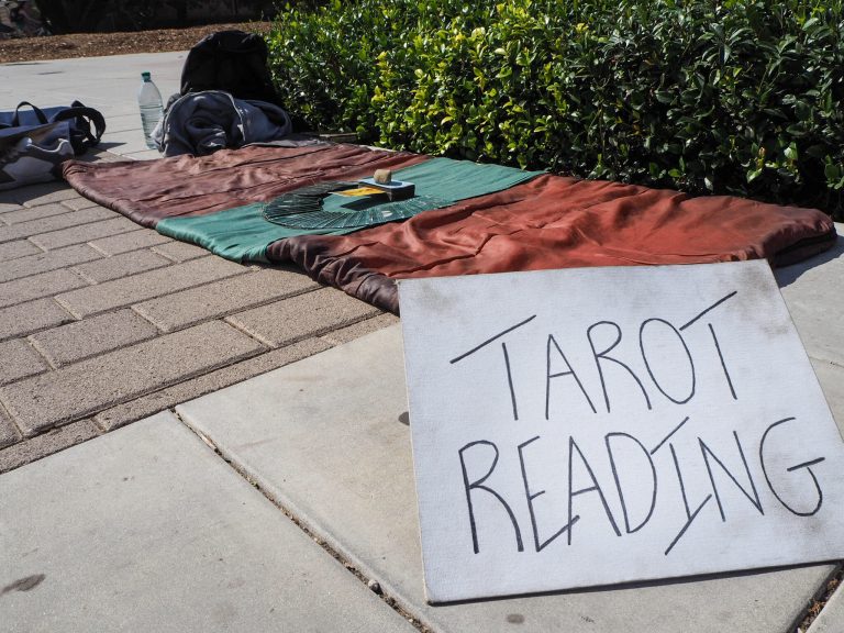 Reading Dan Buckingham, the Tarot Man