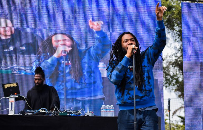 Extravaganza Breaks Negative Expectations and Shines