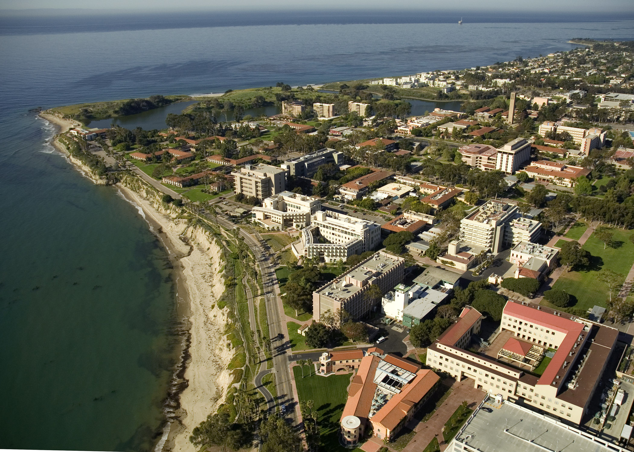Students Allege Poor Working Conditions at UCSB’s Annual Fund The