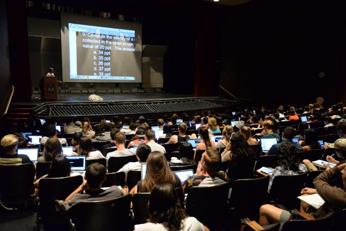 ucsb-eliason-classroom-2-34